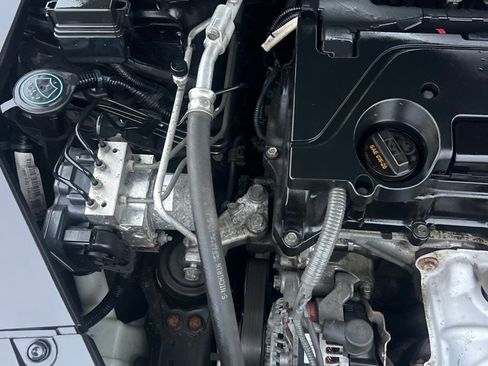 Used 2015 Acura TLX w/ Technology Package image 46