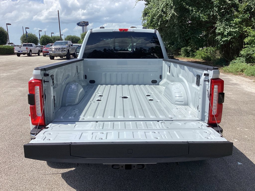 New 2026 Ford F350 Lariat AWD/4WD image 11