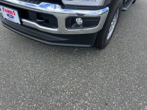 New 2026 Ford F250 XL w/ XL Chrome Package image 26