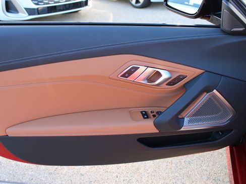 Used 2025 BMW Z4 M40i w/ Edition image 14