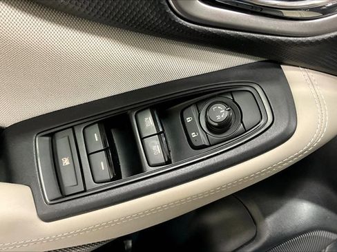 Used 2021 Subaru Forester Premium image 39