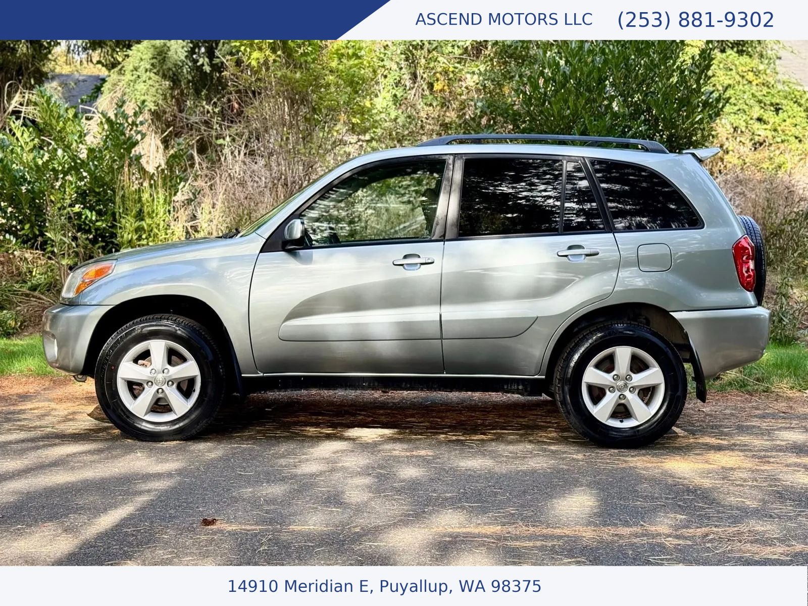 Used 2005 Toyota RAV4 4WD w/ "L" Pkg image 2