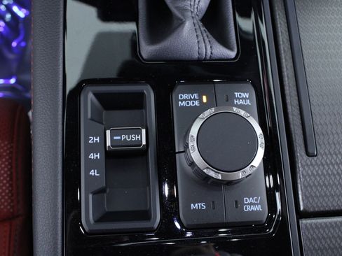 Used 2025 Toyota Sequoia TRD Pro image 39