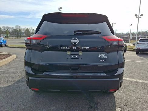 Used 2024 Nissan Rogue SV image 7