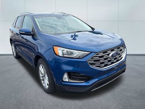Used 2020 Ford Edge SEL w/ Cold Weather Package AWD/4WD image 5