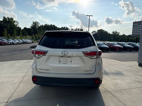 Used 2015 Toyota Highlander XLE AWD/4WD image 6