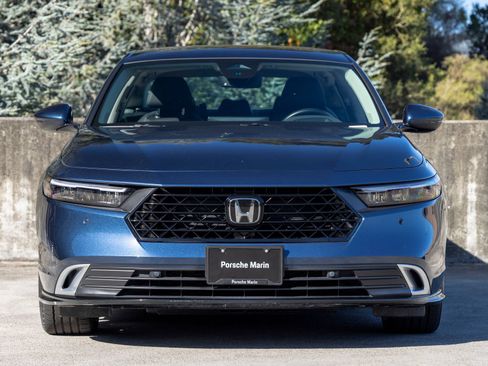 Used 2023 Honda Accord Touring image 8