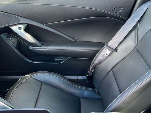 Used 2017 Chevrolet Corvette Z06 RWD image 16