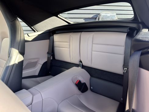 Certified 2025 Porsche 911 Carrera T RWD image 35