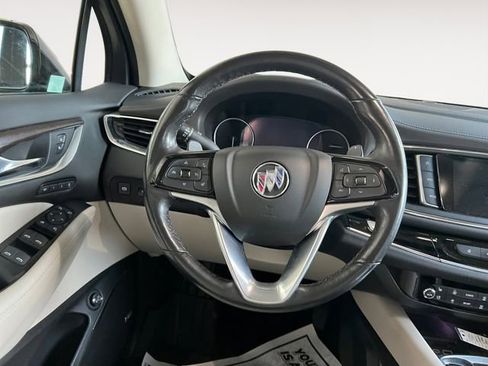 Used 2022 Buick Enclave Avenir w/ Avenir Technology Package image 10
