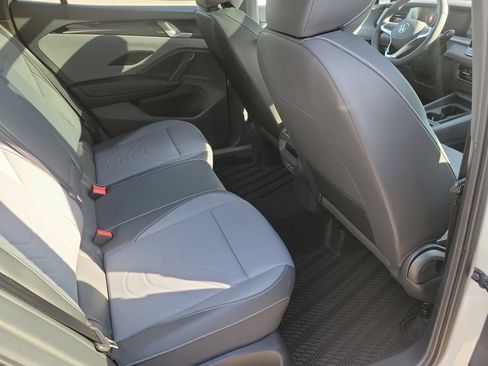 New 2026 Volkswagen Tiguan SE R-Line image 29