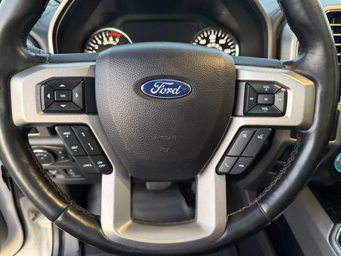 Used 2019 Ford F150 Platinum w/ Equipment Group 701A Luxury AWD/4WD image 36