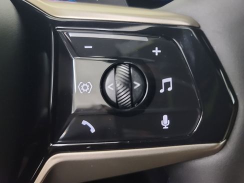 Used 2025 BMW X3 xDrive30i w/ Convenience Package image 11