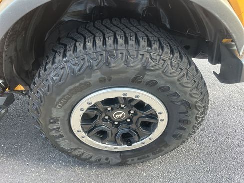 Used 2022 Ford Bronco Badlands w/ Sasquatch Package image 8