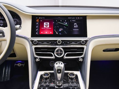 New 2026 Bentley Flying Spur Plug-In Hybrid AWD/4WD image 36