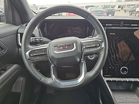 Used 2025 GMC Terrain Elevation image 5