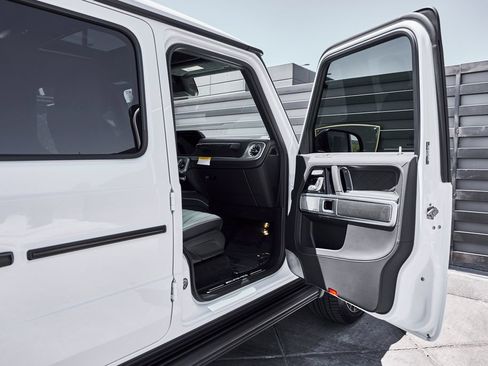 Used 2026 Mercedes-Benz G 63 AMG 4MATIC image 25