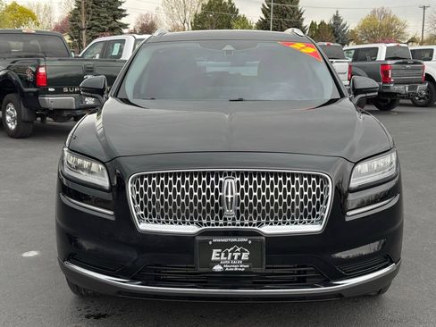 Used 2023 Lincoln Nautilus AWD w/ Premium Package image 2