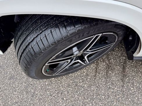 Used 2022 Mercedes-Benz GLS 450 4MATIC image 30