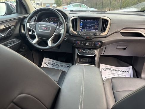 Used 2018 GMC Terrain Denali w/ Advanced Safety Package image 9