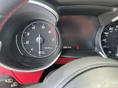 Used 2021 Alfa Romeo Stelvio Ti Sport AWD/4WD image 4