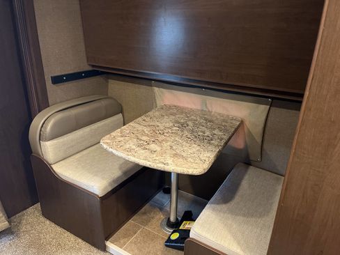 Used 2018 Ford E-450 and Econoline 450 Super Duty w/ Motorhome Prep Package image 31