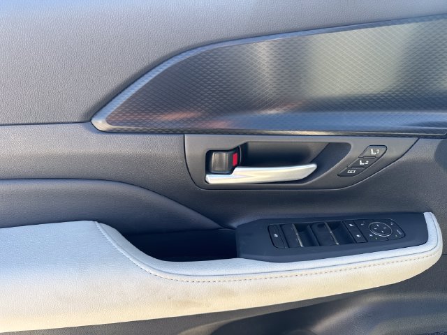 New 2026 Toyota Grand Highlander AWD Hybrid image 17