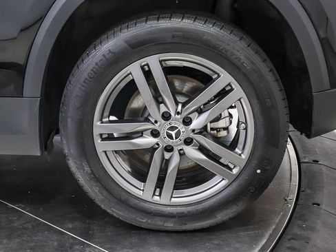 Used 2025 Mercedes-Benz GLA 250 4MATIC image 10