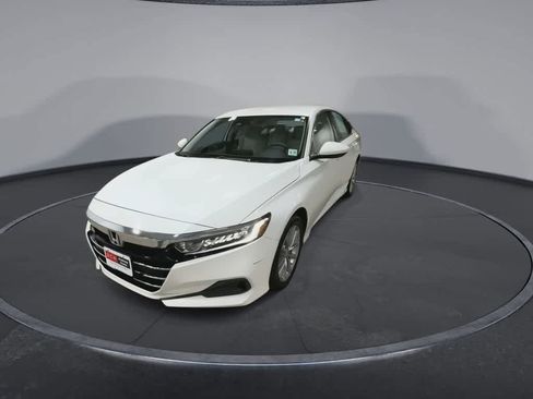 Used 2022 Honda Accord LX image 4