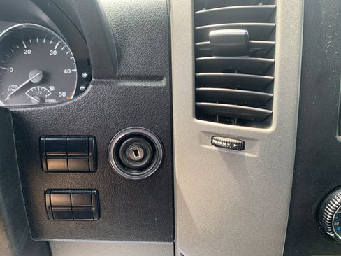 Used 2018 Mercedes-Benz Sprinter 2500 image 15