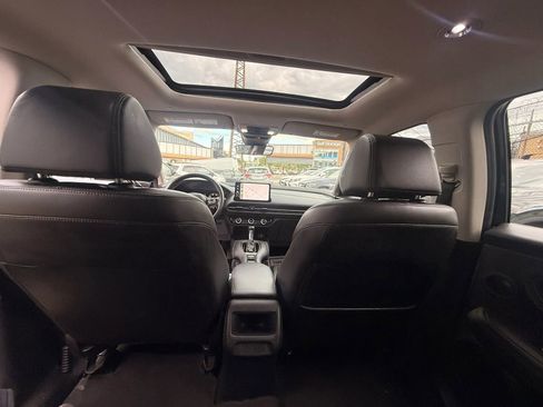 Used 2024 Honda HR-V EX-L image 31