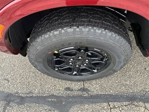 New 2025 Ford Ranger Lariat w/ FX4 Off-Road Package image 12