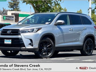 Used 2019 Toyota Highlander SE