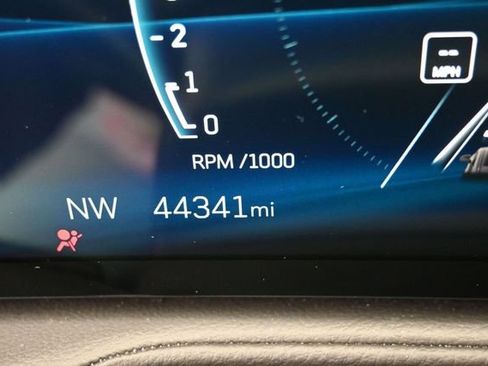 Used 2024 Cadillac XT4 Premium Luxury AWD/4WD image 18