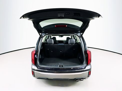 Used 2025 Kia Telluride S image 31