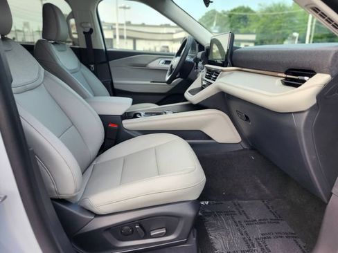 New 2026 Ford Explorer Active w/ Active Comfort Package AWD/4WD image 11