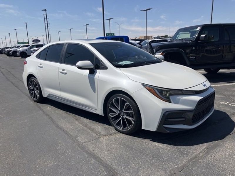Used 2020 Toyota Corolla SE image 1