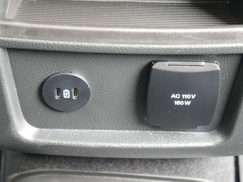 Used 2024 Ford Edge SEL w/ Convenience Package image 55