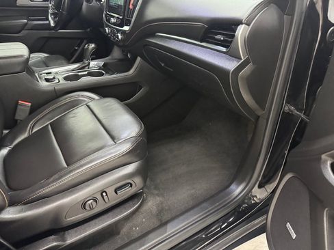 Used 2019 Chevrolet Traverse RS FWD image 13