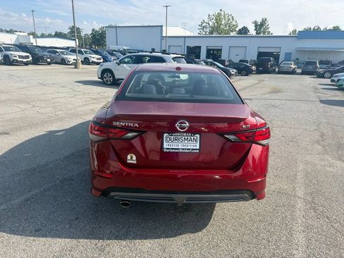 Used 2022 Nissan Sentra SR FWD image 4
