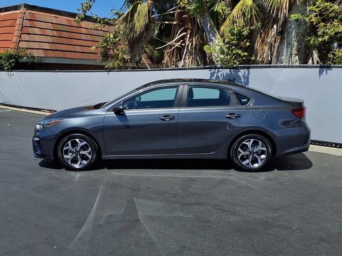 Used 2021 Kia Forte LXS FWD image 3