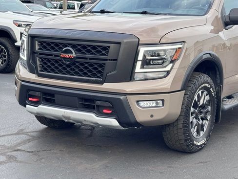 Used 2022 Nissan Titan PRO-4X w/ Pro-4x Convenience Package AWD/4WD image 40