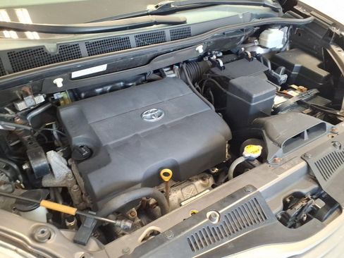 Used 2013 Toyota Sienna XLE AWD/4WD image 21