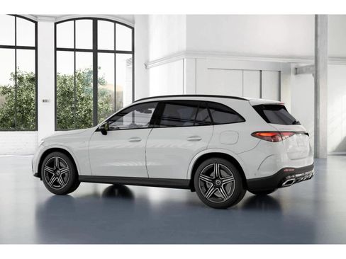 Used 2025 Mercedes-Benz GLC 350e 4MATIC image 30