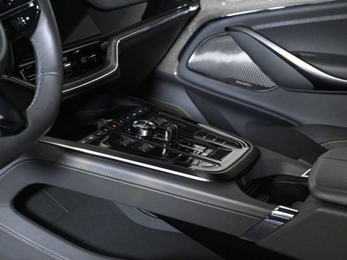 Used 2025 Aston Martin DBX 707 image 19