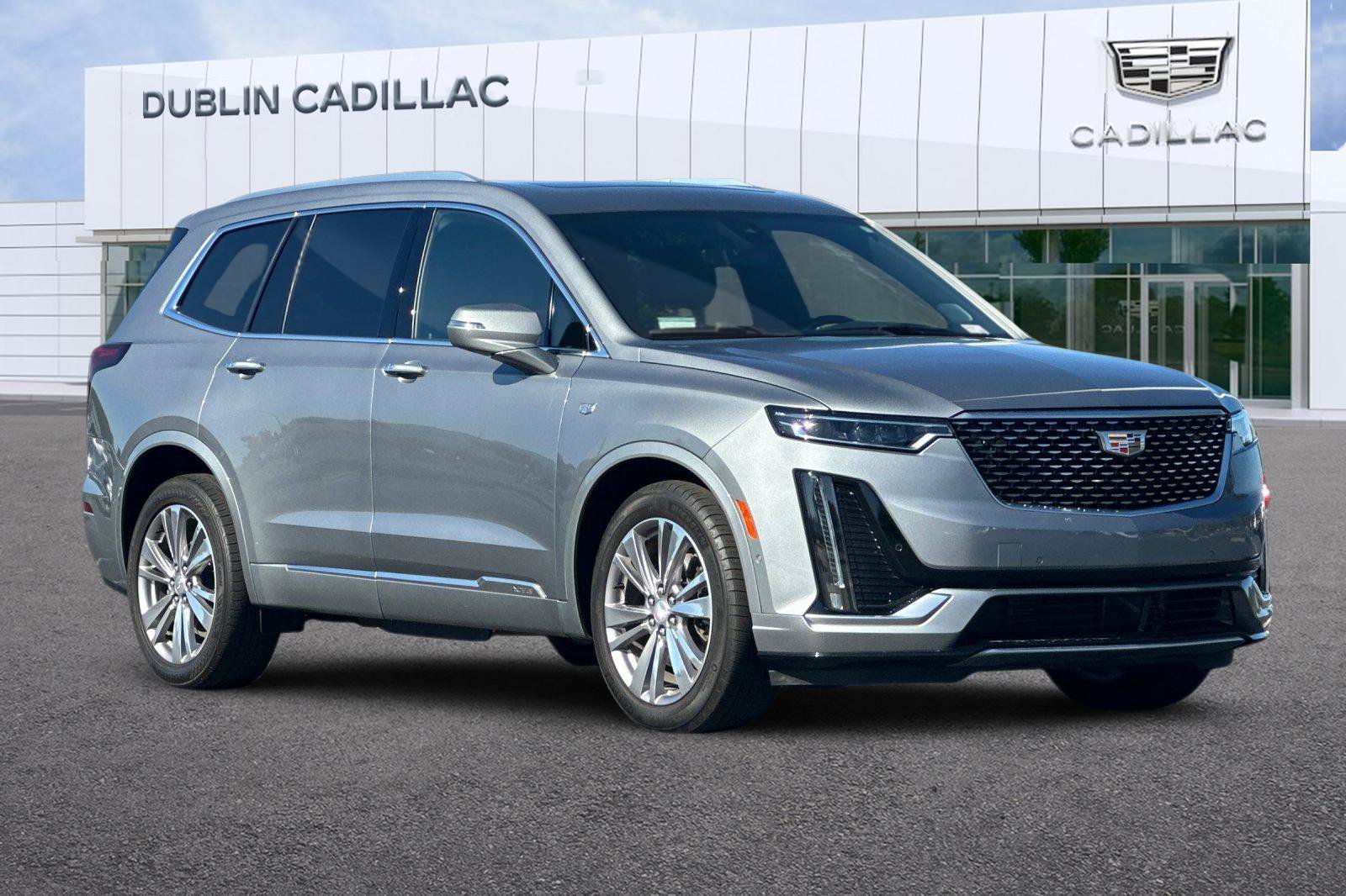 Certified 2024 Cadillac XT6 Premium Luxury w/ Technology Package FWD image 1