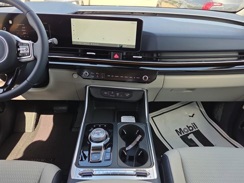 New 2026 Kia Carnival SX Prestige FWD image 13