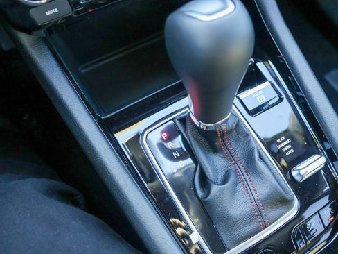 New 2026 Jeep Compass Trailhawk image 21