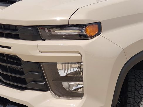 New 2026 Chevrolet Silverado 2500 Custom w/ Custom Value Package AWD/4WD image 10
