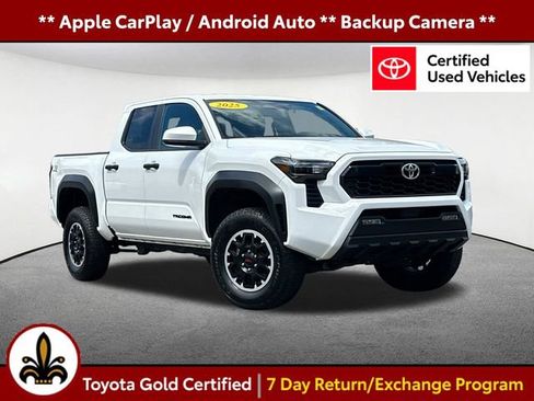Certified 2025 Toyota Tacoma TRD Off-Road AWD/4WD image 1